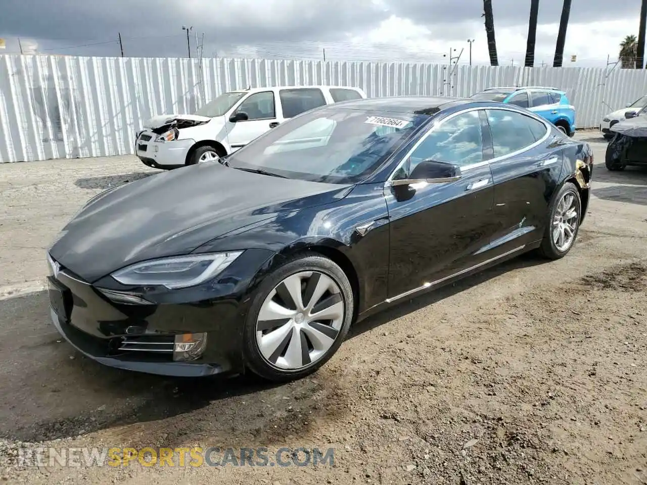1 Photograph of a damaged car 5YJSA1E29LF415166 TESLA MODEL S 2020