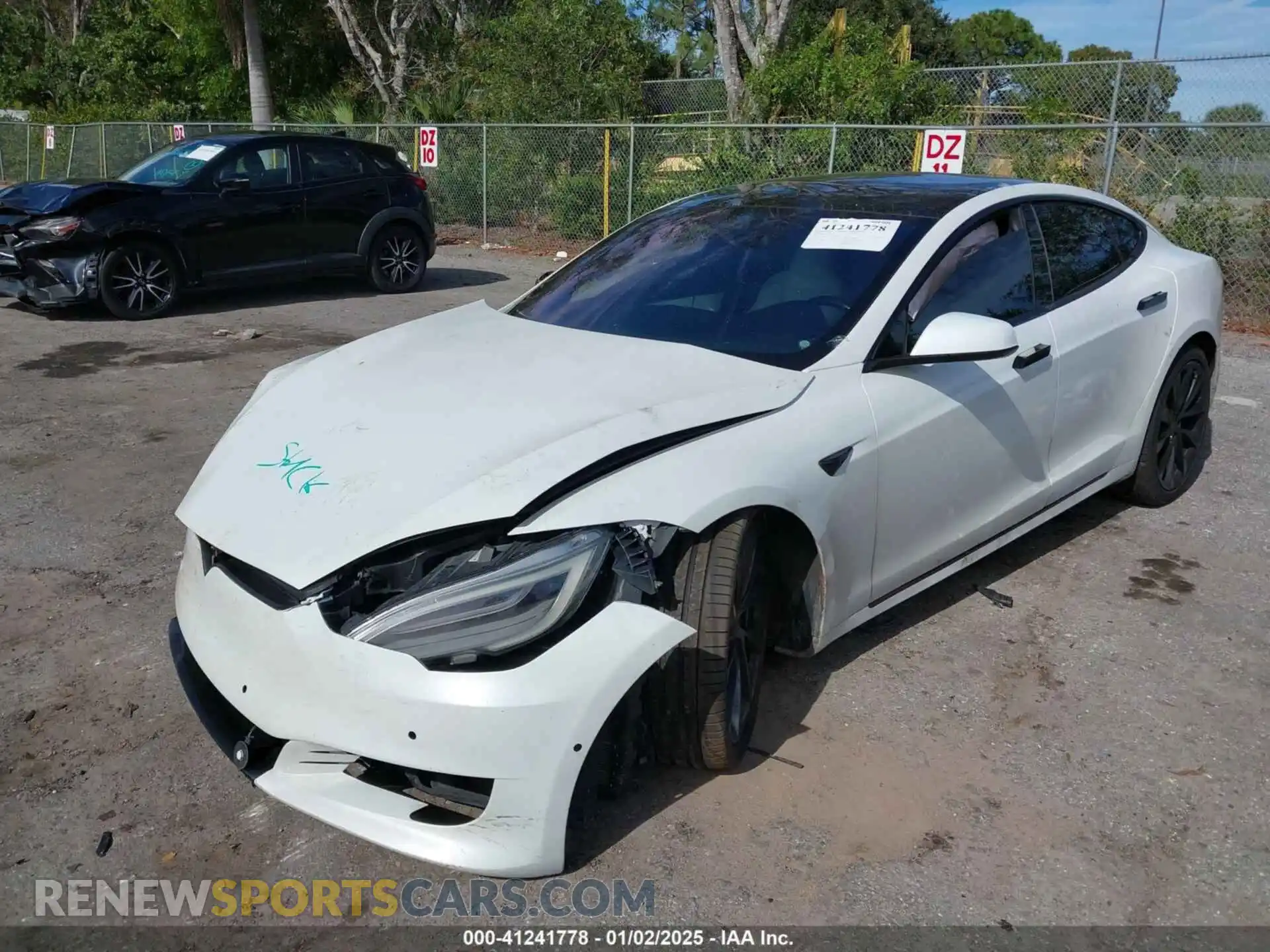 2 Photograph of a damaged car 5YJSA1E2XLF360260 TESLA MODEL S 2020