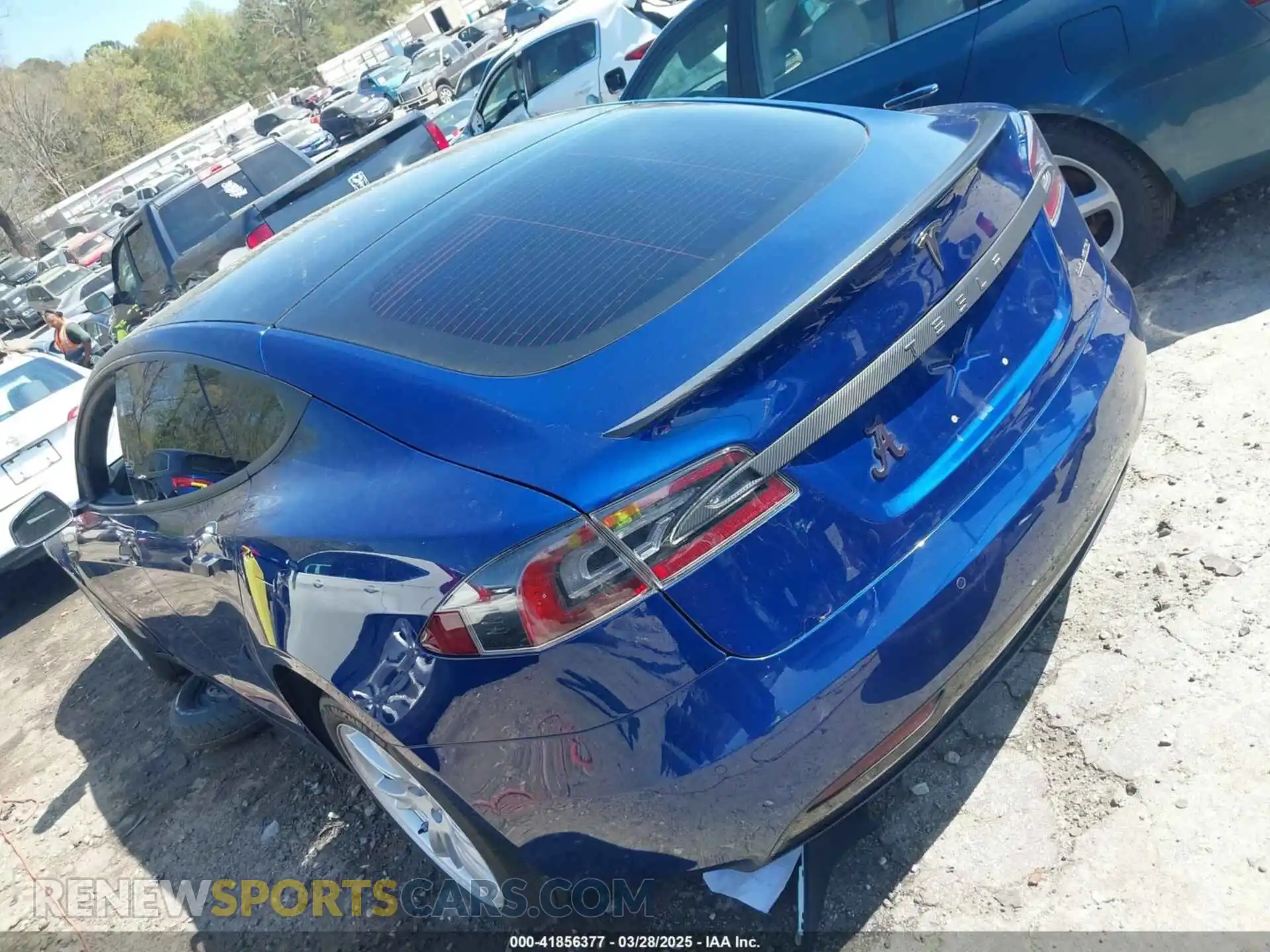 3 Photograph of a damaged car 5YJSA1E42LF396395 TESLA MODEL S 2020