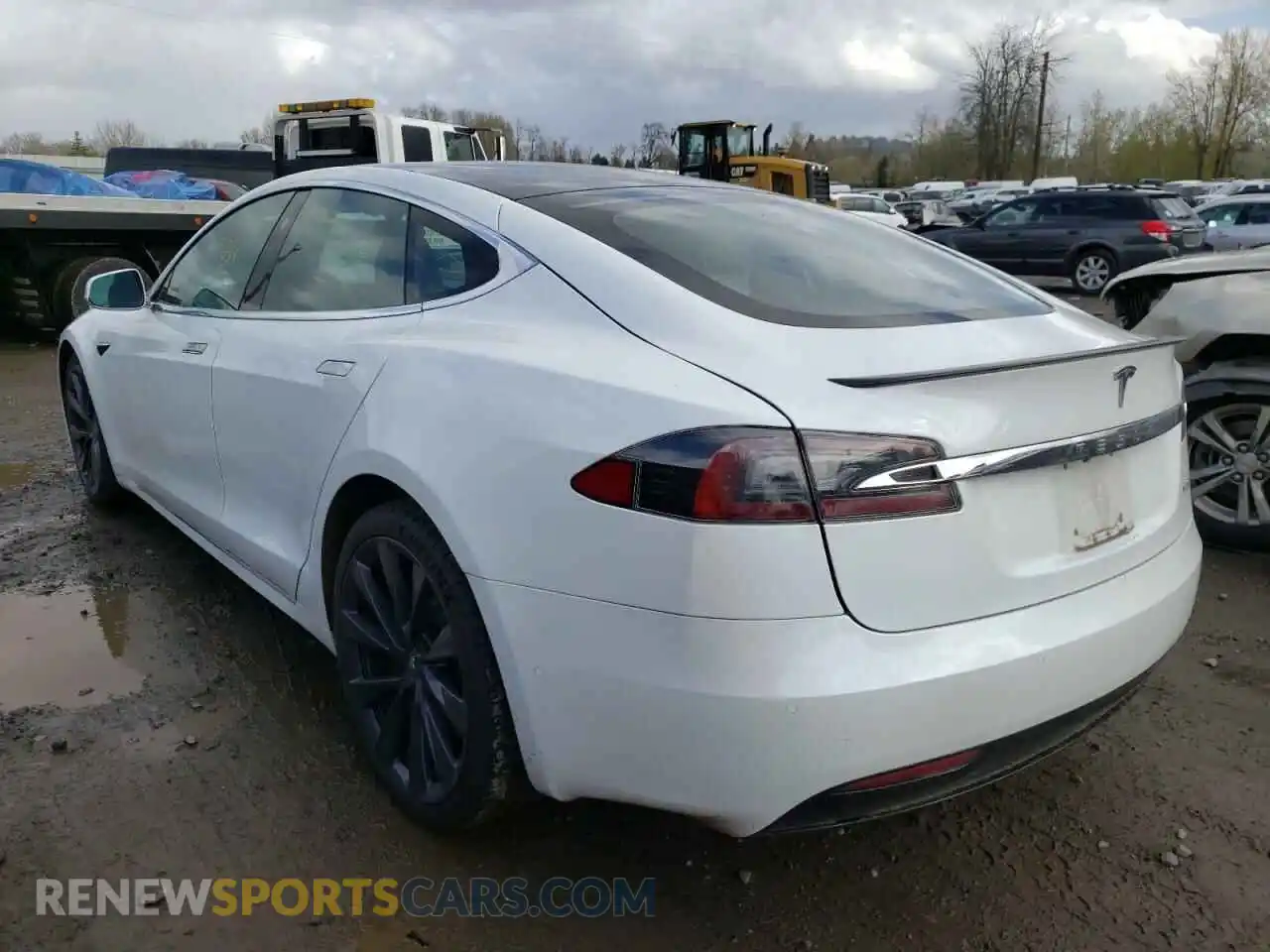 3 Photograph of a damaged car 5YJSA1E4XLF390876 TESLA MODEL S 2020