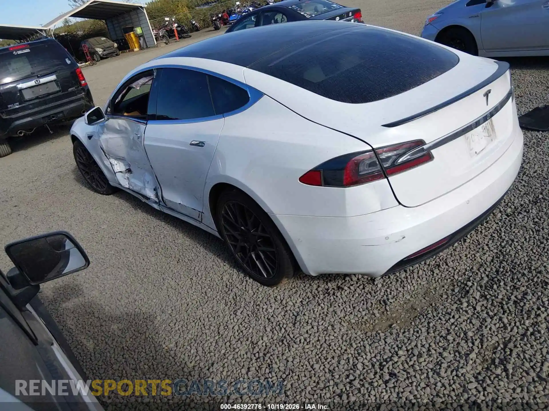 3 Photograph of a damaged car 5YJSA1E20MF425957 TESLA MODEL S 2021