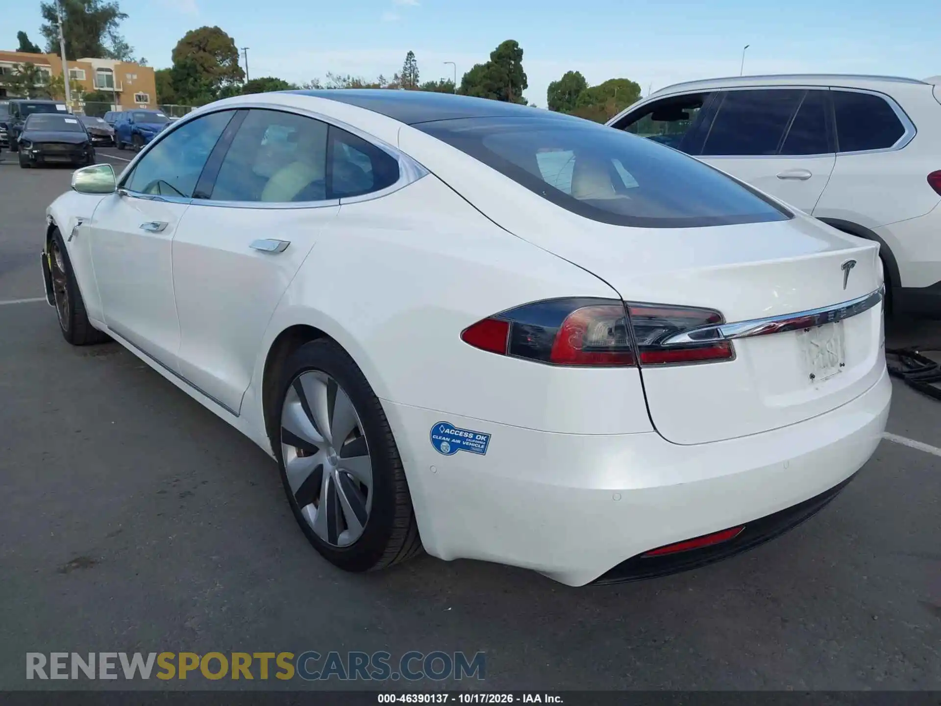 3 Photograph of a damaged car 5YJSA1E21MF418449 TESLA MODEL S 2021