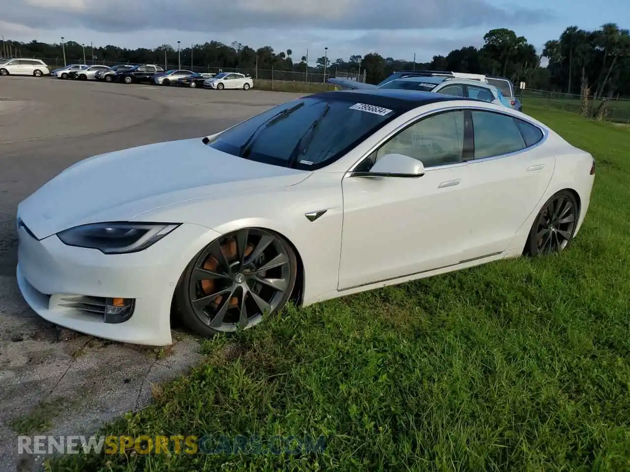 1 Photograph of a damaged car 5YJSA1E23MF425368 TESLA MODEL S 2021