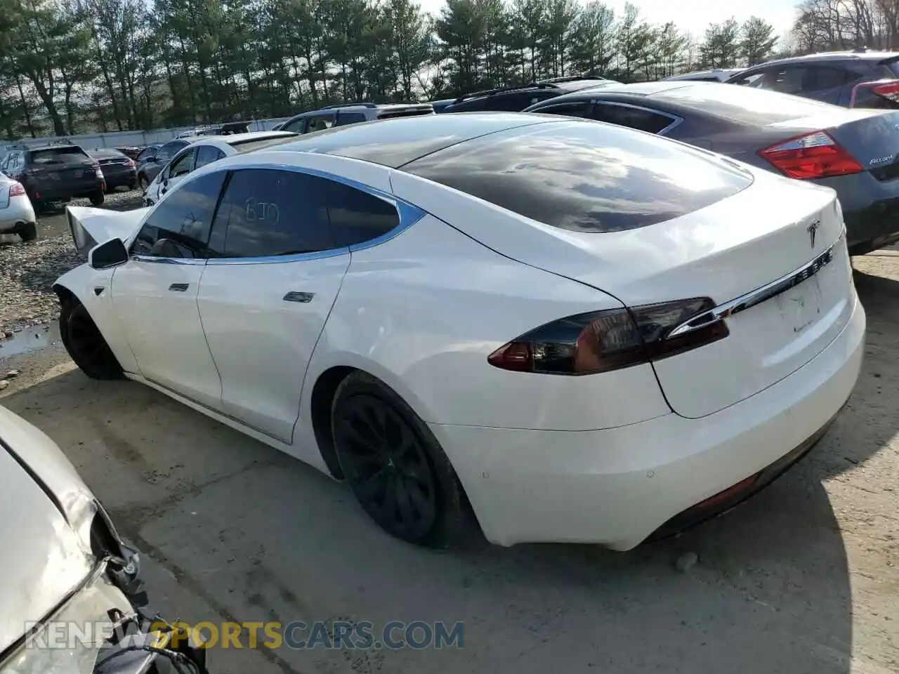 2 Photograph of a damaged car 5YJSA1E24MF426884 TESLA MODEL S 2021