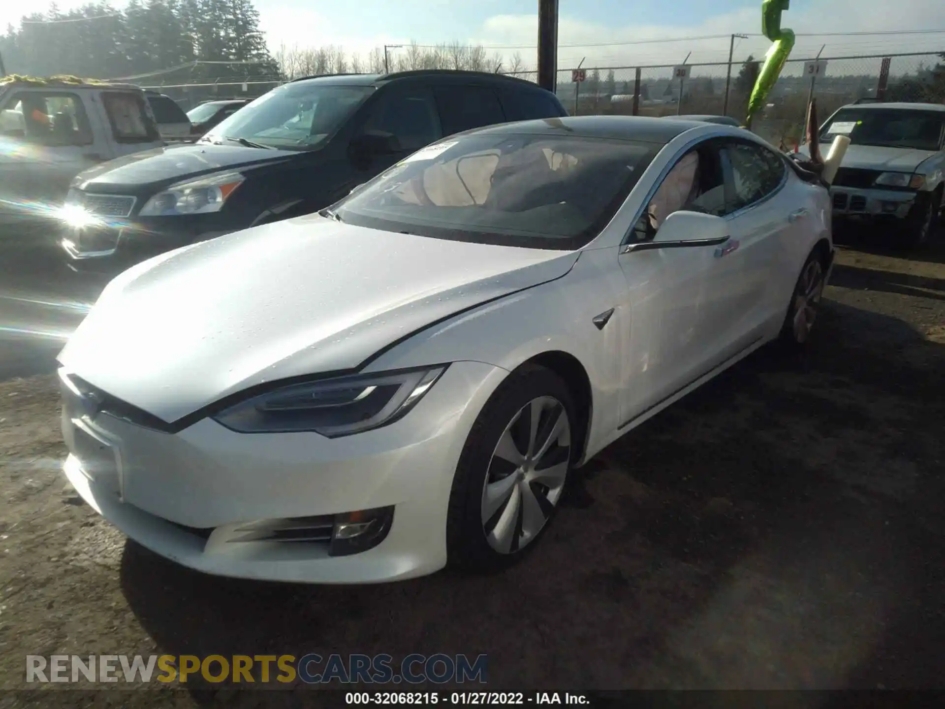 2 Photograph of a damaged car 5YJSA1E27MF426099 TESLA MODEL S 2021