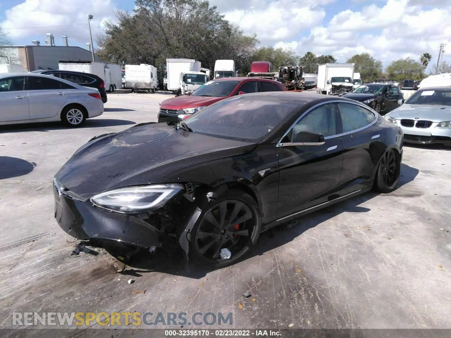 2 Photograph of a damaged car 5YJSA1E41MF424284 TESLA MODEL S 2021