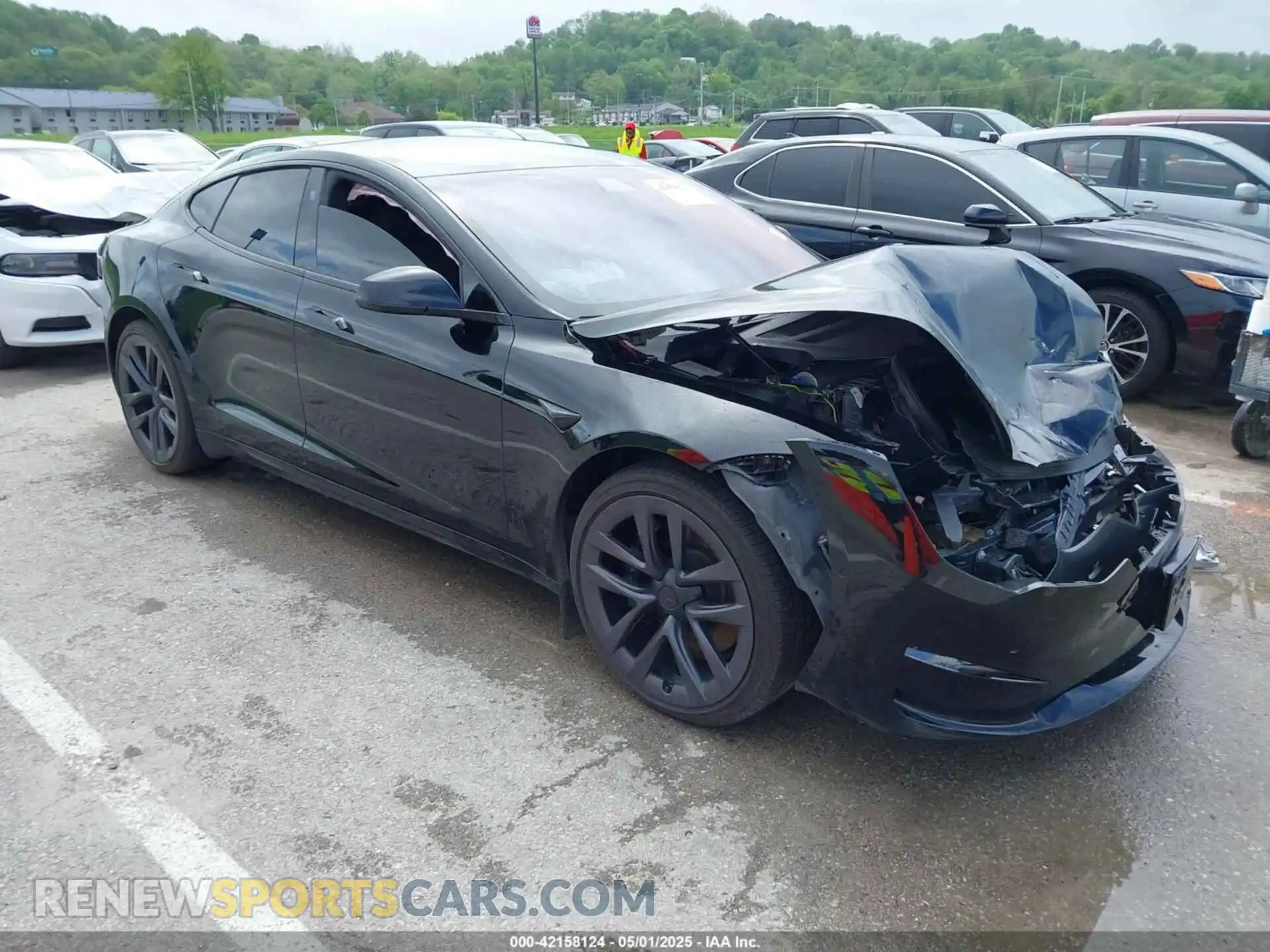 1 Photograph of a damaged car 5YJSA1E51MF434466 TESLA MODEL S 2021
