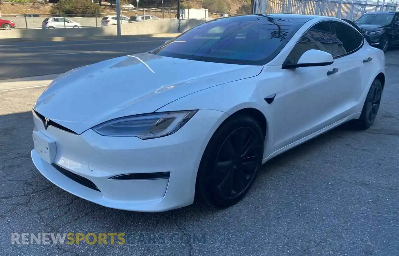 2 Photograph of a damaged car 5YJSA1E52MF439367 TESLA MODEL S 2021