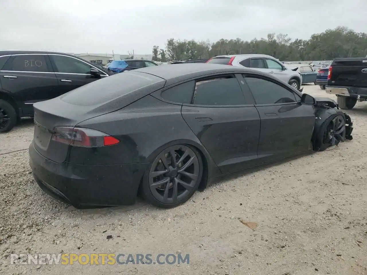 3 Photograph of a damaged car 5YJSA1E53MF429348 TESLA MODEL S 2021