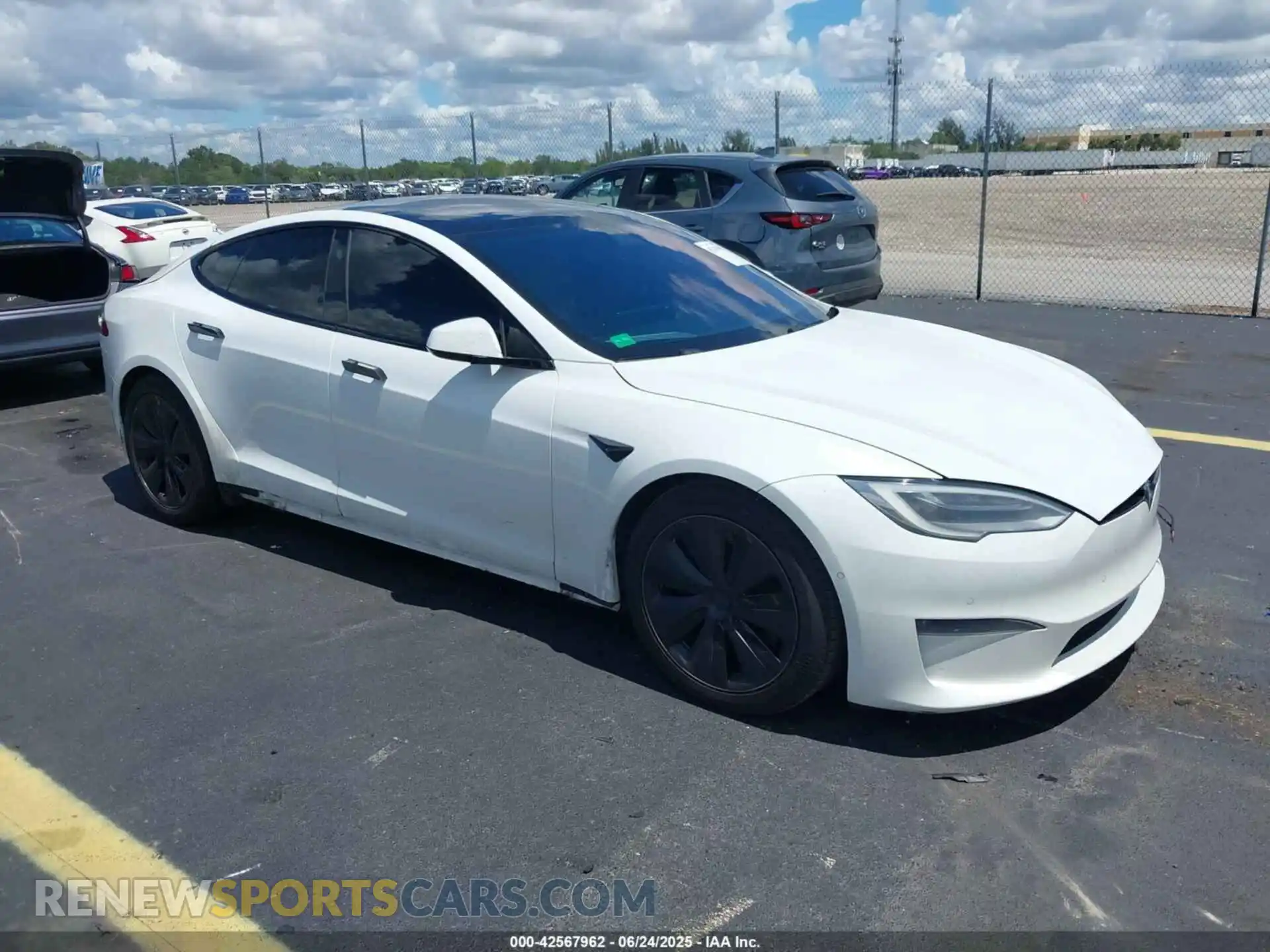 1 Photograph of a damaged car 5YJSA1E56MF439159 TESLA MODEL S 2021