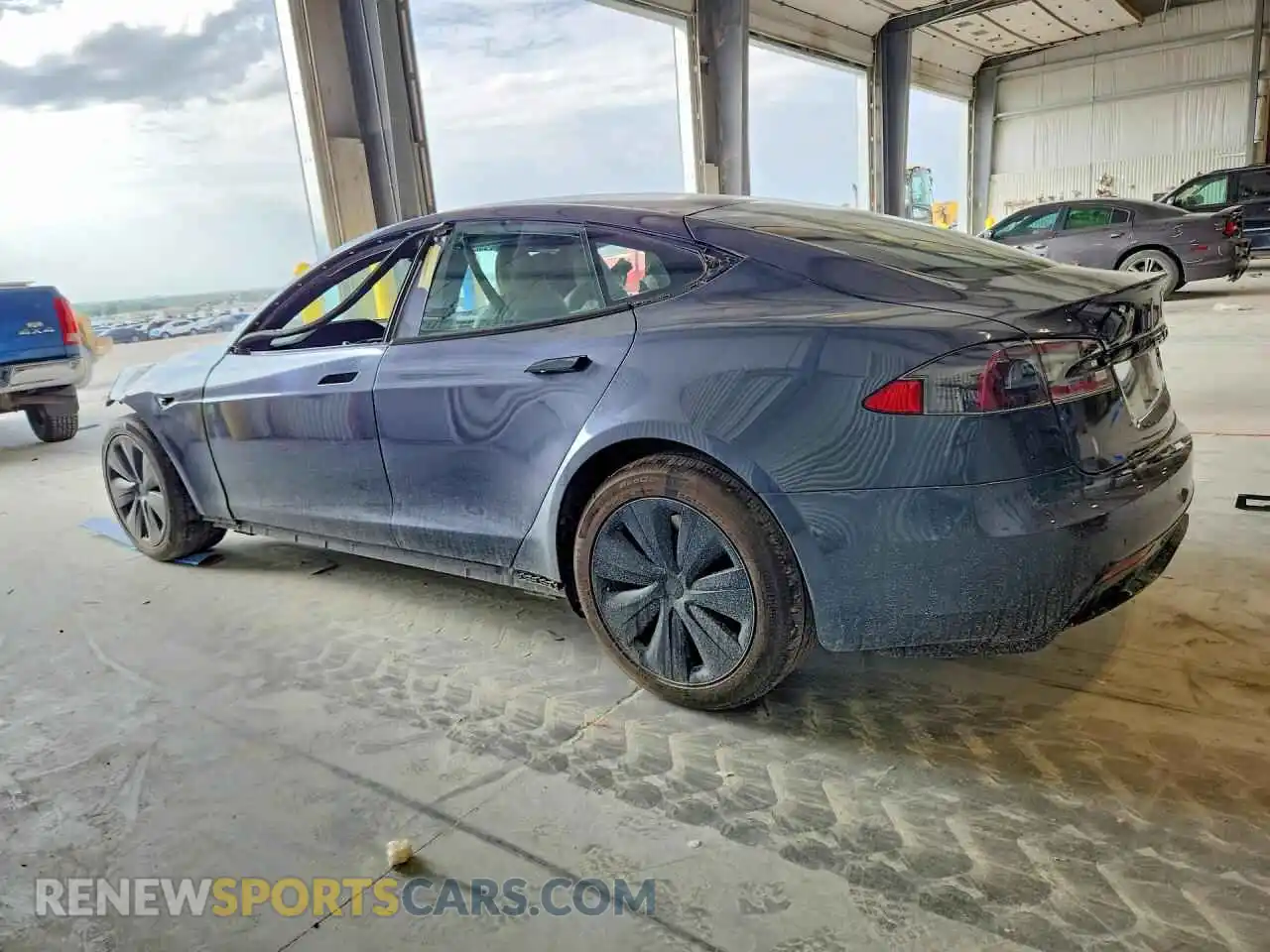 2 Photograph of a damaged car 5YJSA1E56MF441395 TESLA MODEL S 2021