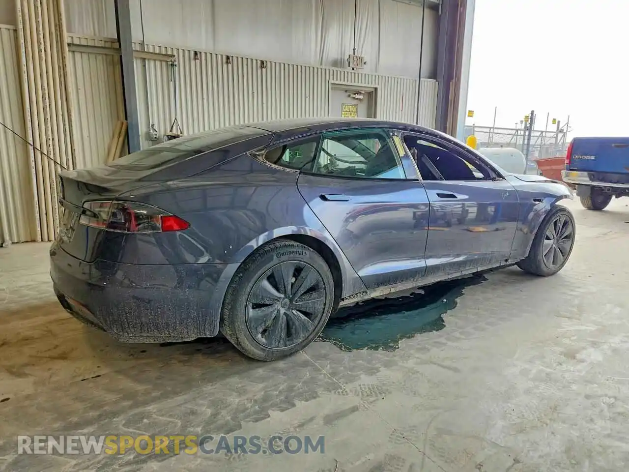3 Photograph of a damaged car 5YJSA1E56MF441395 TESLA MODEL S 2021