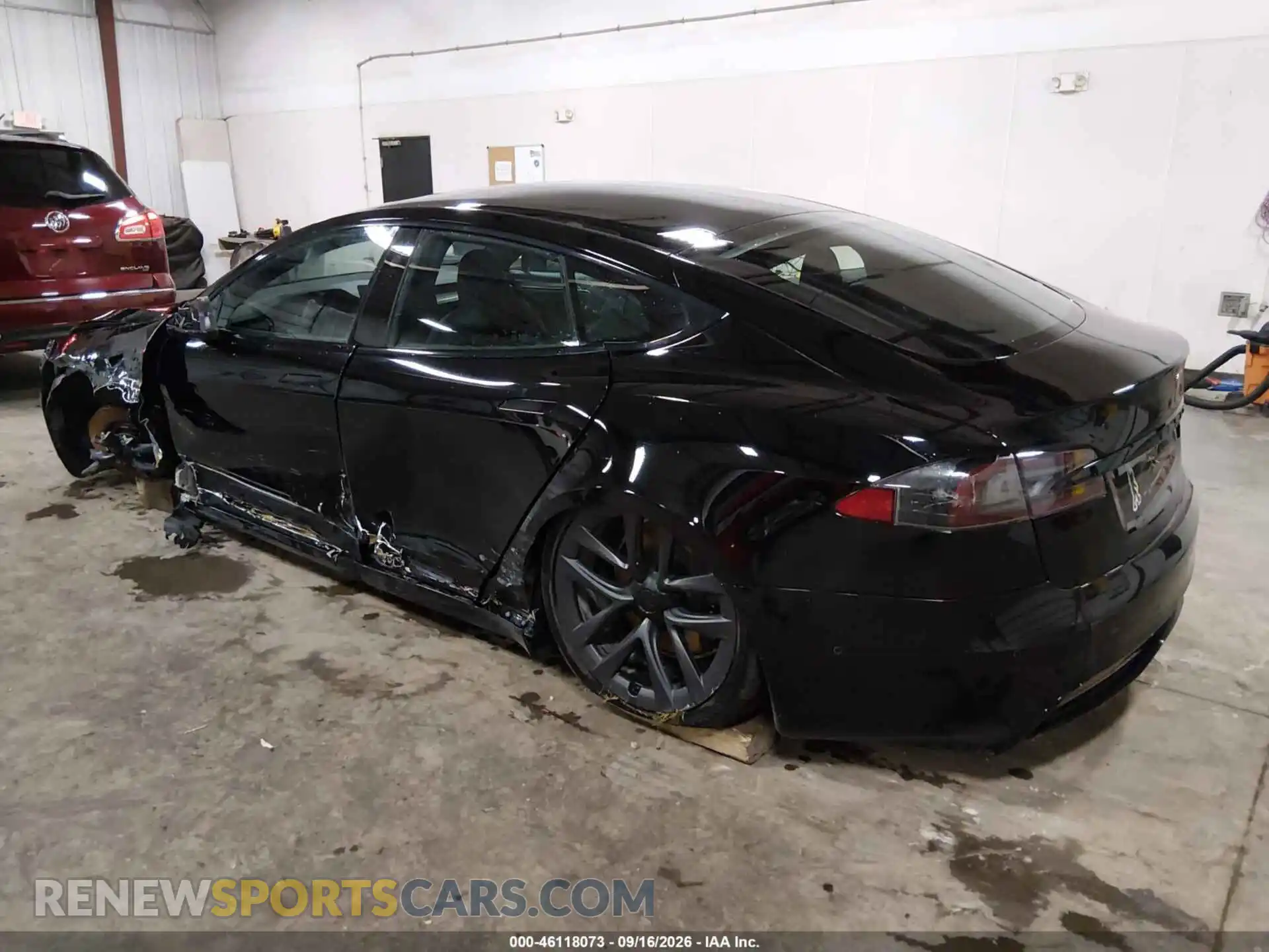3 fotografías del automóvil dañado 5YJSA1E57MF430129 TESLA MODEL S 2021