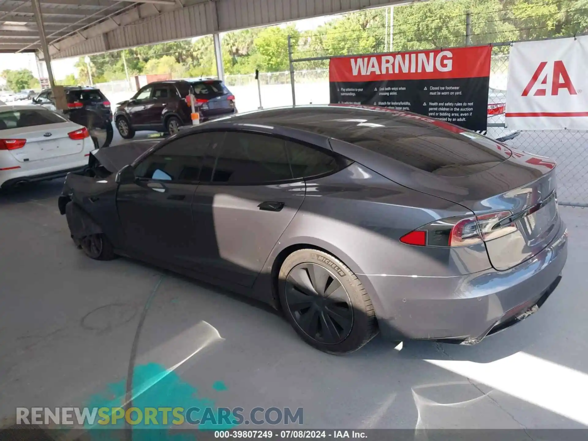 3 Photograph of a damaged car 5YJSA1E57MF430387 TESLA MODEL S 2021