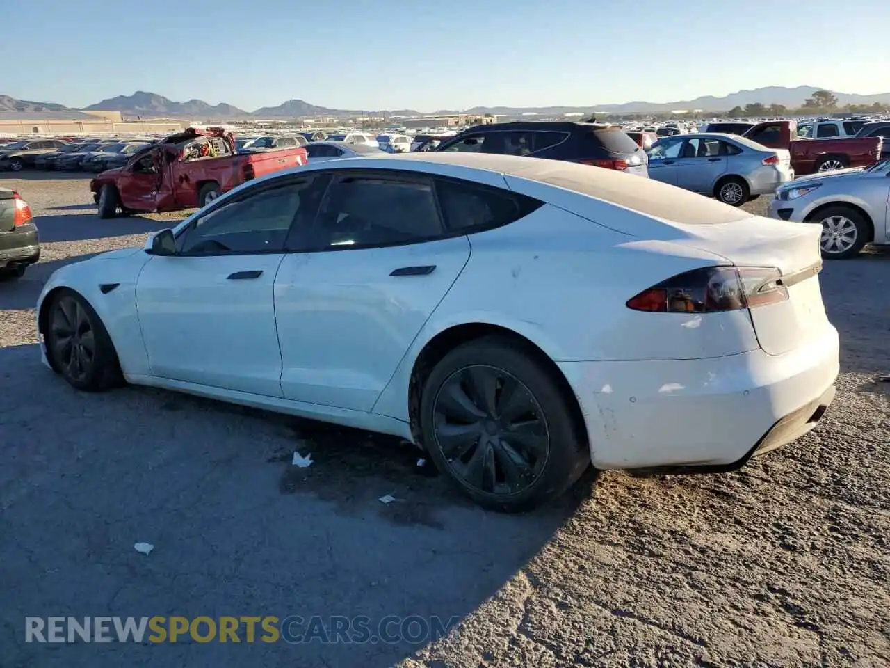 2 Photograph of a damaged car 5YJSA1E58MF441446 TESLA MODEL S 2021