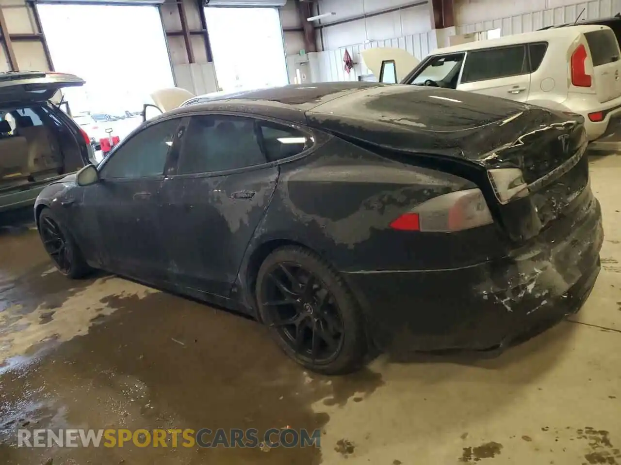 2 Photograph of a damaged car 5YJSA1E59MF434070 TESLA MODEL S 2021