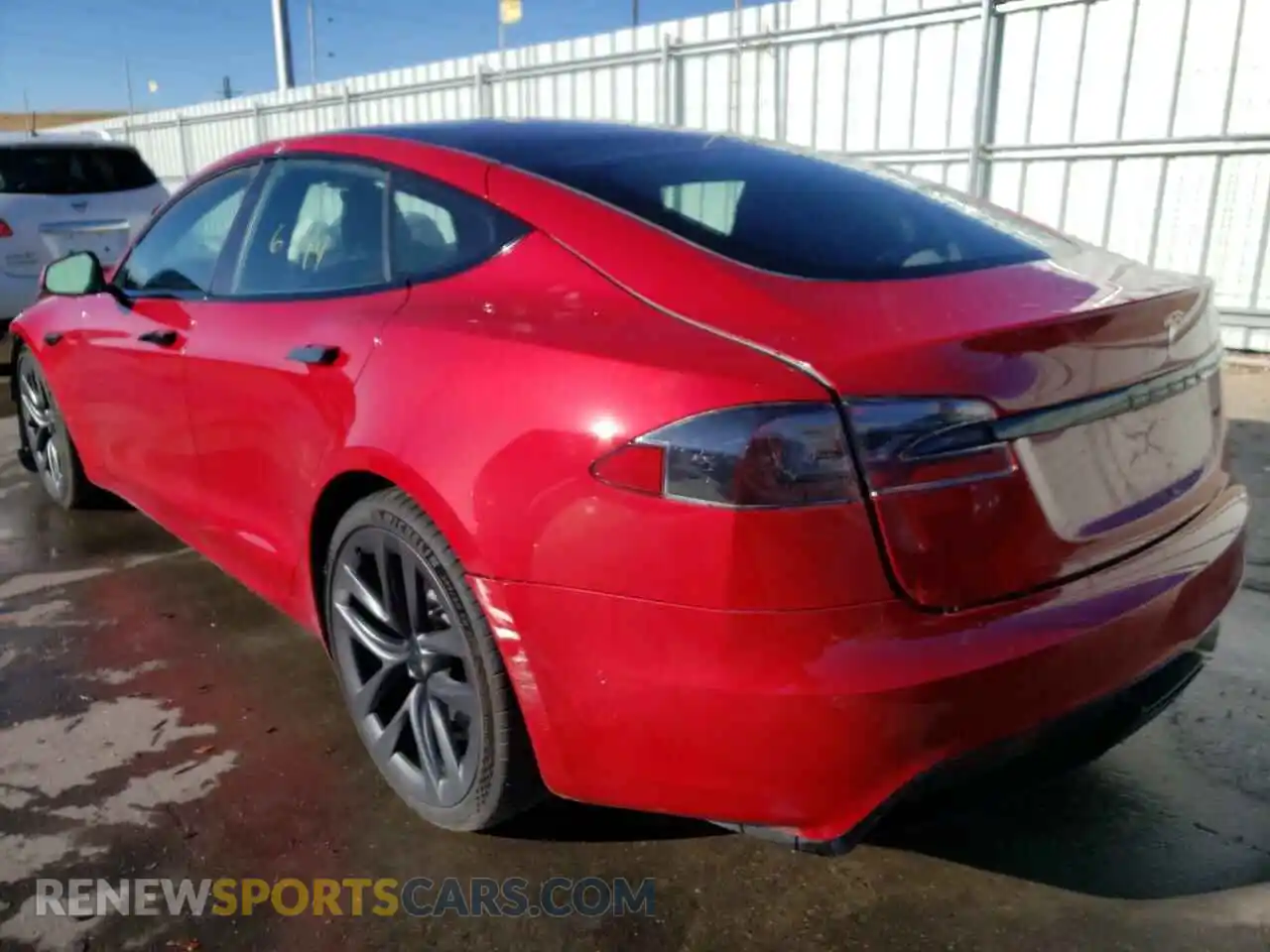 3 Photograph of a damaged car 5YJSA1E59MF436675 TESLA MODEL S 2021