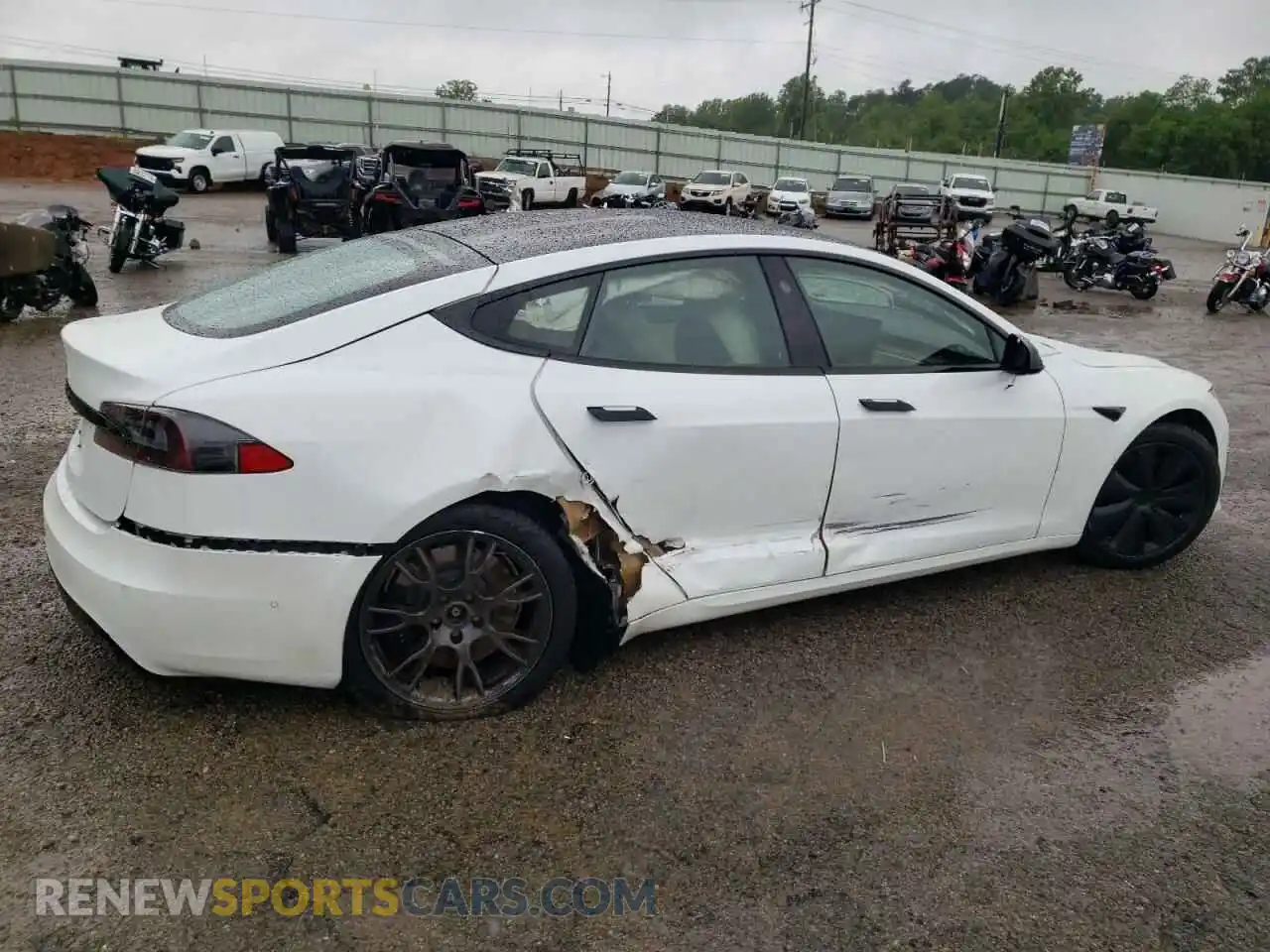 3 Photograph of a damaged car 5YJSA1E5XMF439827 TESLA MODEL S 2021