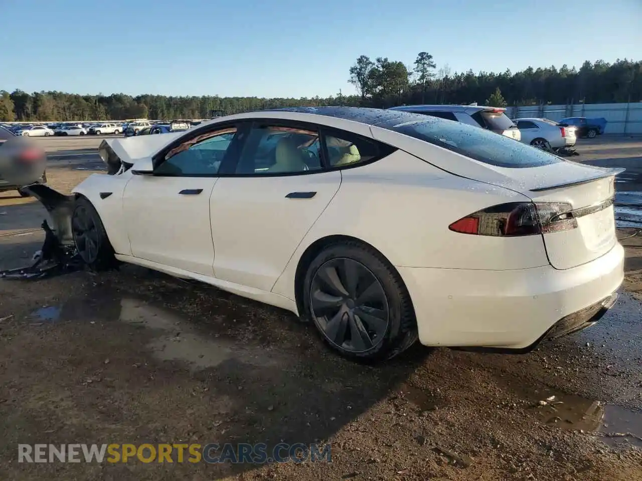 2 fotografías del automóvil dañado 5YJSA1E60MF439151 TESLA MODEL S 2021