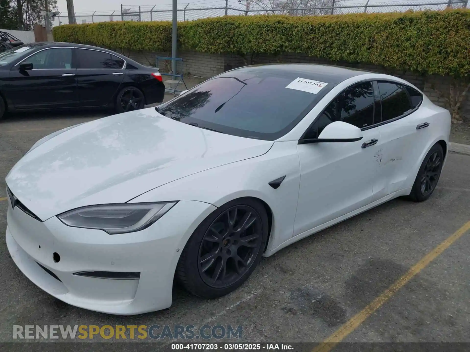 2 Photograph of a damaged car 5YJSA1E60MF453678 TESLA MODEL S 2021