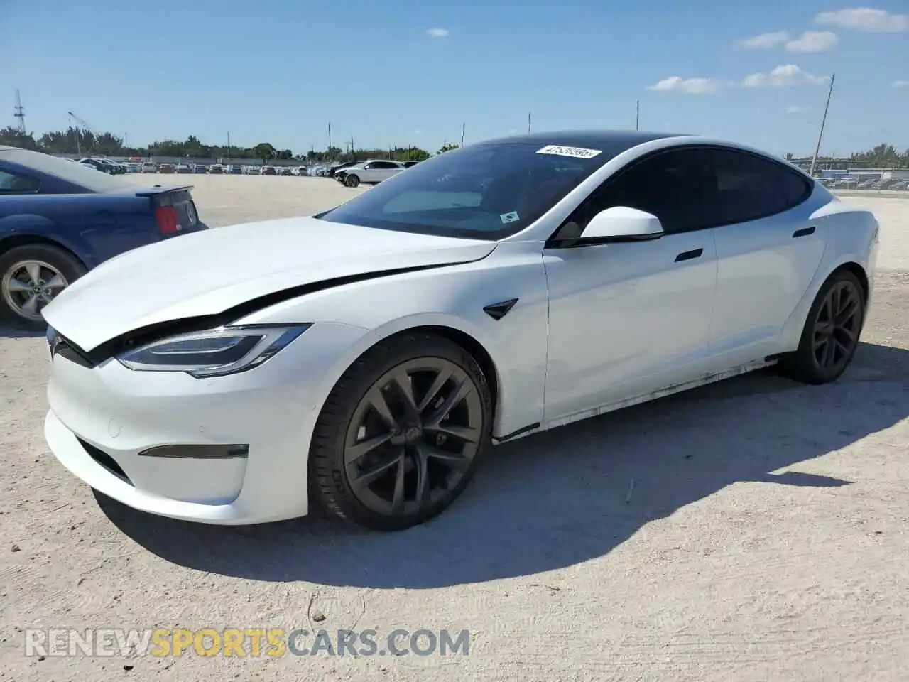 1 Photograph of a damaged car 5YJSA1E61MF435755 TESLA MODEL S 2021