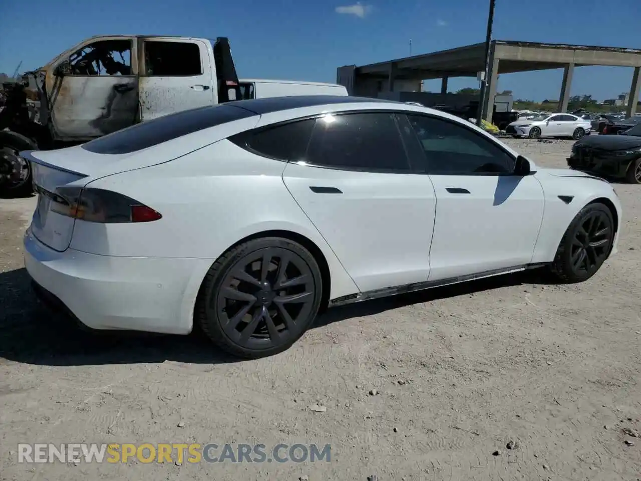 3 Photograph of a damaged car 5YJSA1E61MF435755 TESLA MODEL S 2021