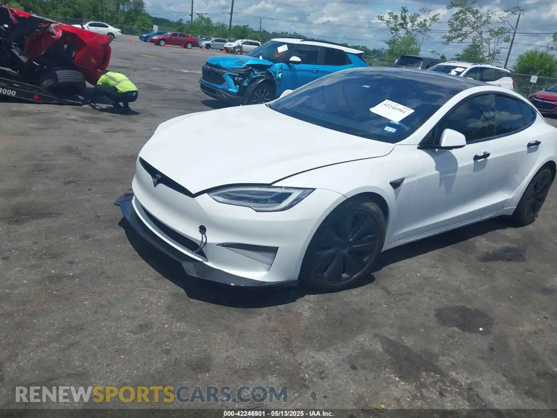 2 Photograph of a damaged car 5YJSA1E62MF438406 TESLA MODEL S 2021