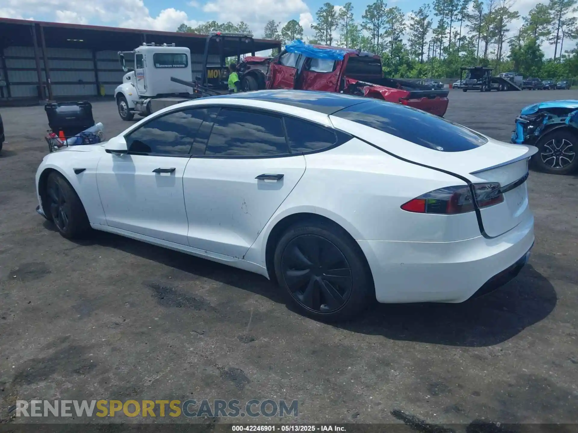 3 Photograph of a damaged car 5YJSA1E62MF438406 TESLA MODEL S 2021