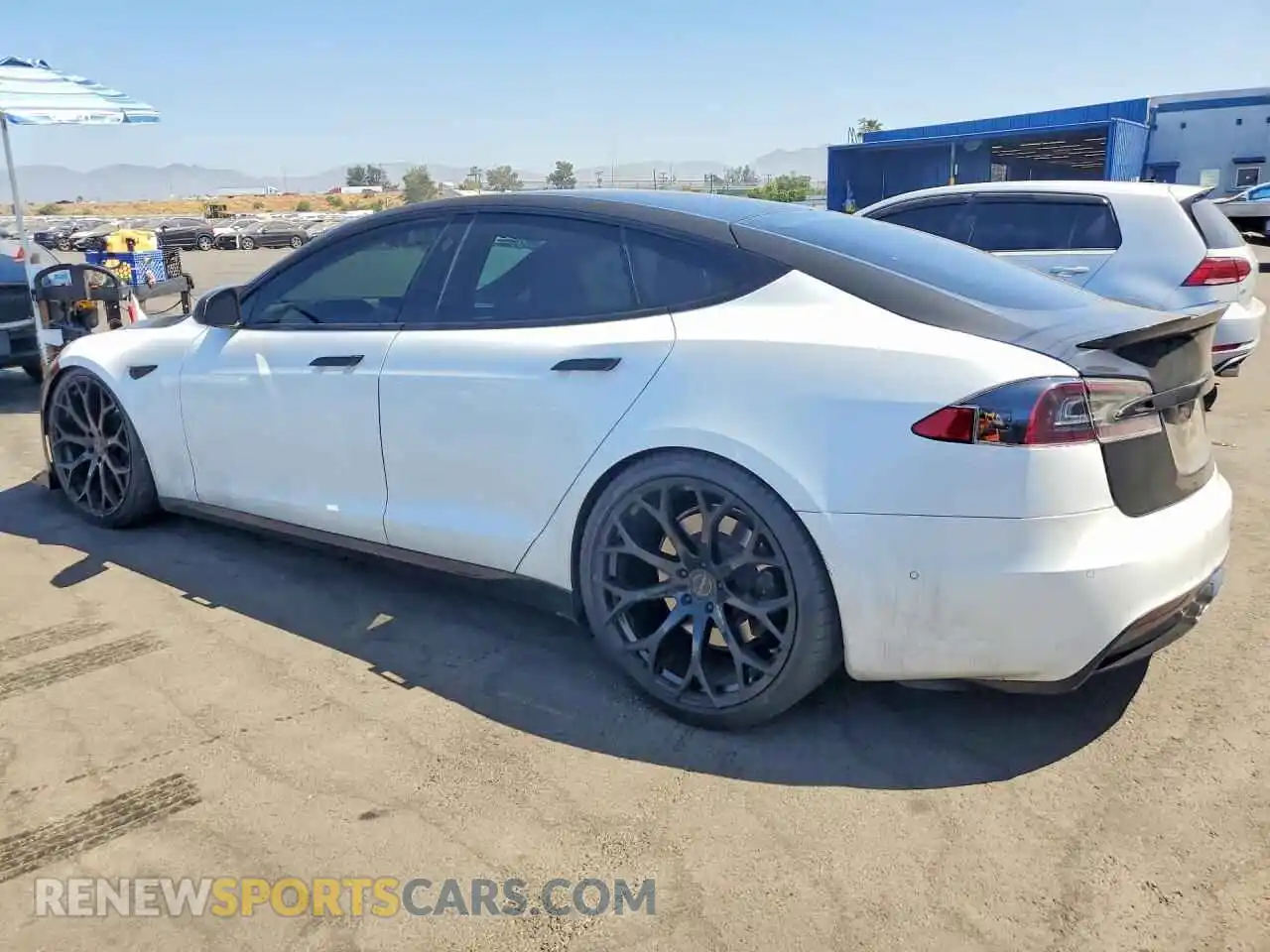 2 Photograph of a damaged car 5YJSA1E63MF441766 TESLA MODEL S 2021