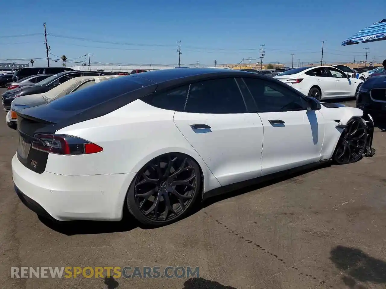 3 Photograph of a damaged car 5YJSA1E63MF441766 TESLA MODEL S 2021