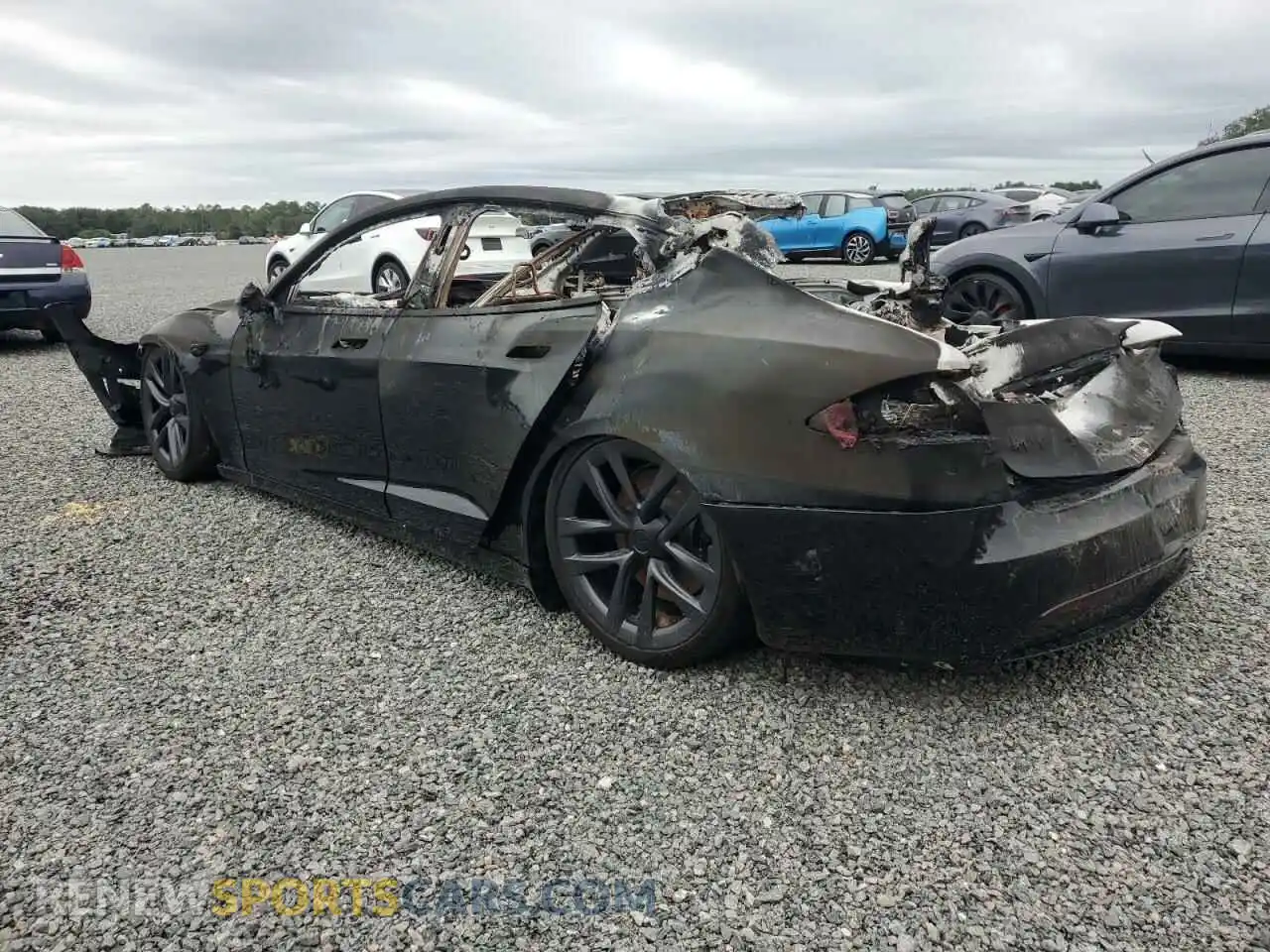 2 Photograph of a damaged car 5YJSA1E63MF452301 TESLA MODEL S 2021