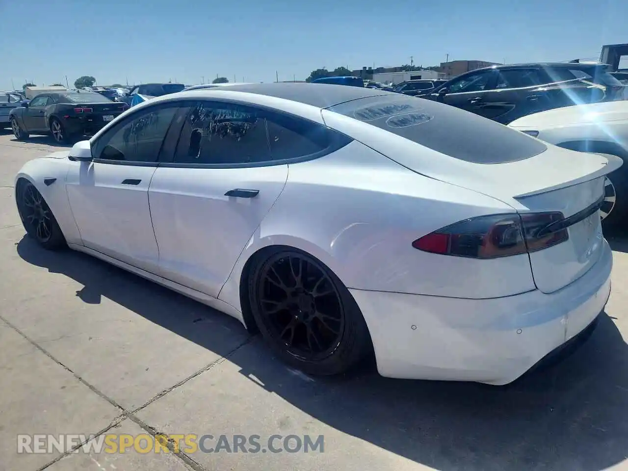 2 Photograph of a damaged car 5YJSA1E64MF440271 TESLA MODEL S 2021