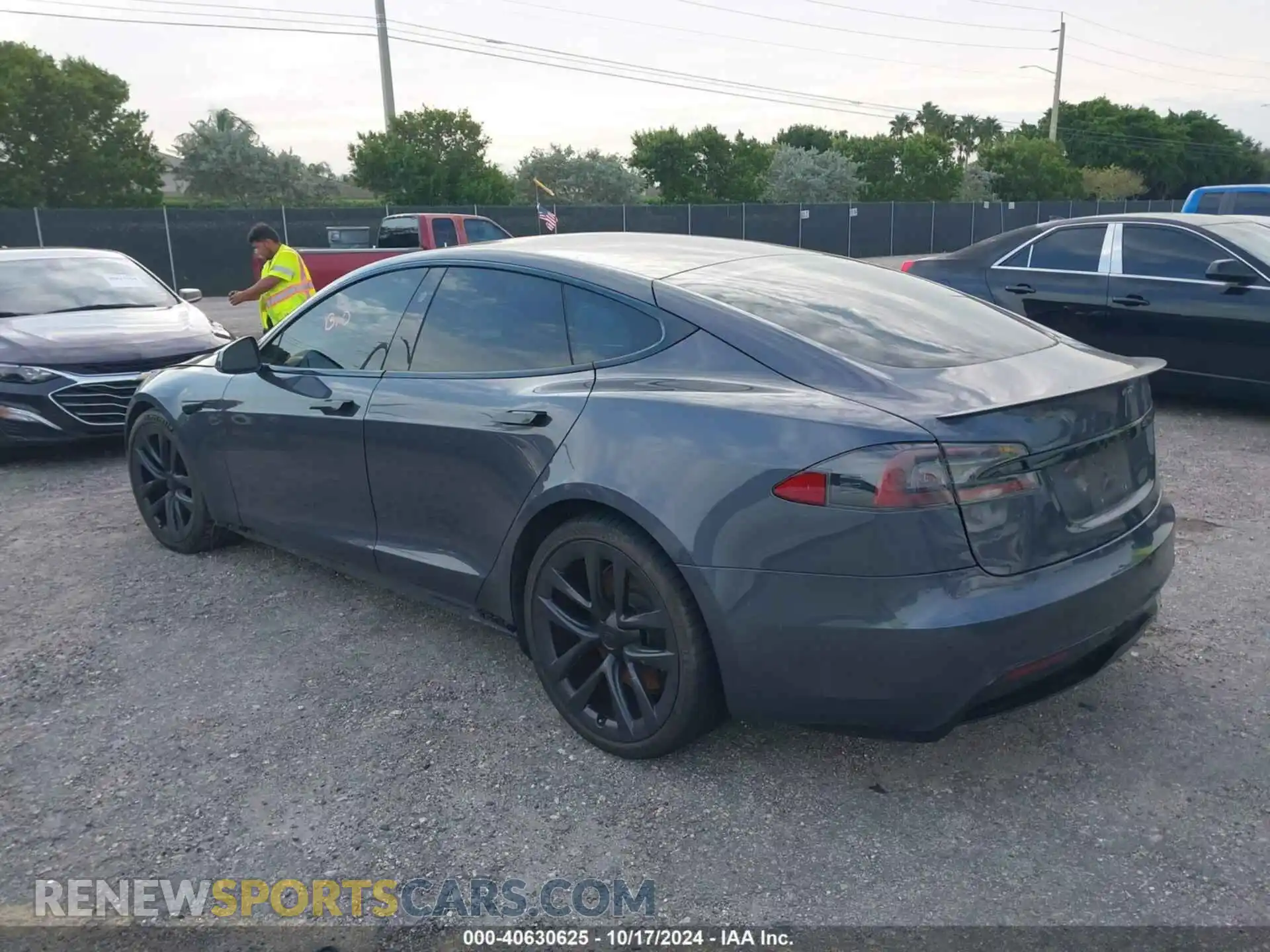 3 Photograph of a damaged car 5YJSA1E66MF431345 TESLA MODEL S 2021
