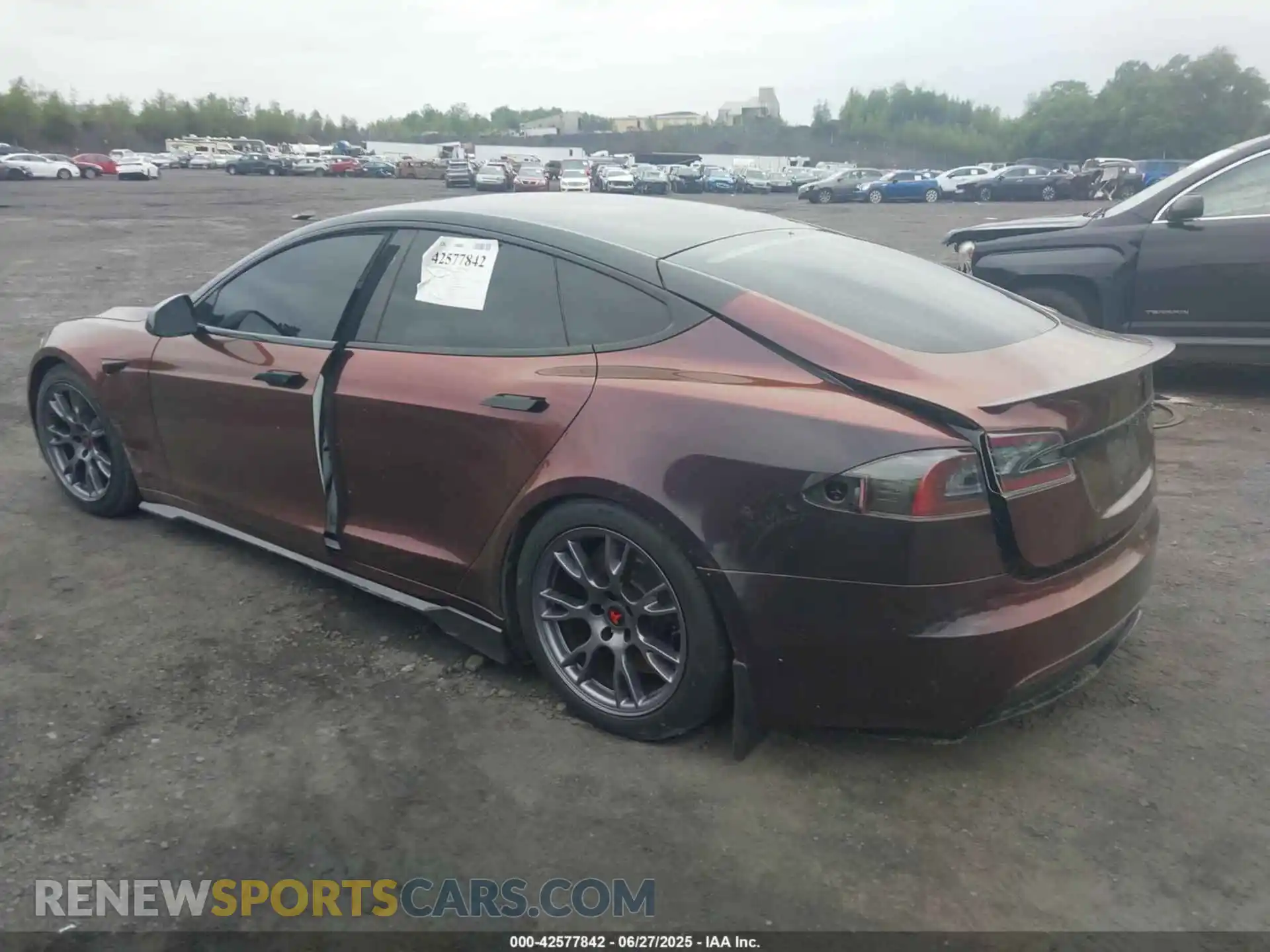 3 Photograph of a damaged car 5YJSA1E66MF440241 TESLA MODEL S 2021