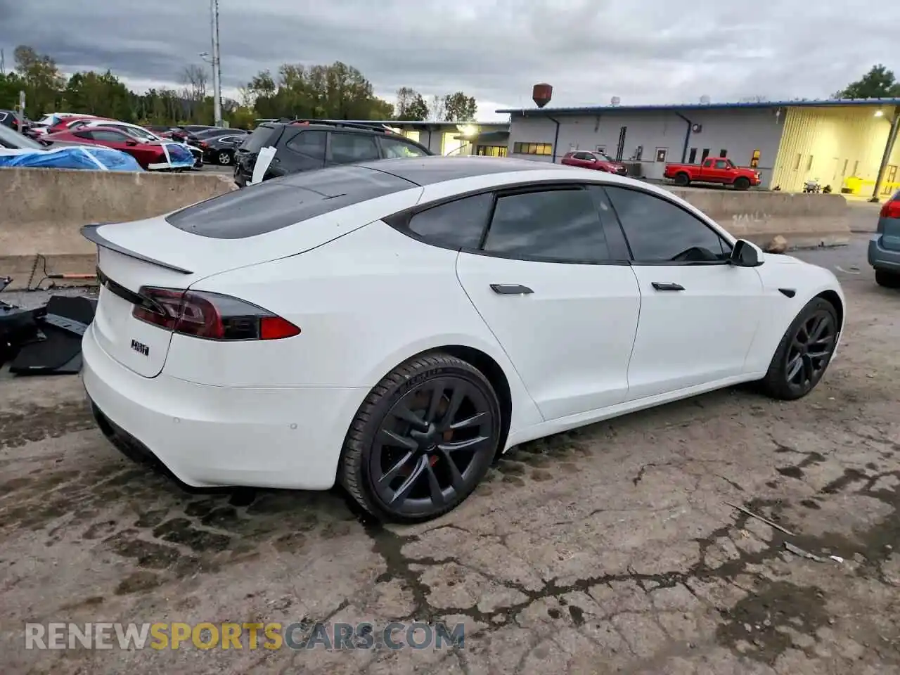 3 fotografías del automóvil dañado 5YJSA1E67MF456948 TESLA MODEL S 2021