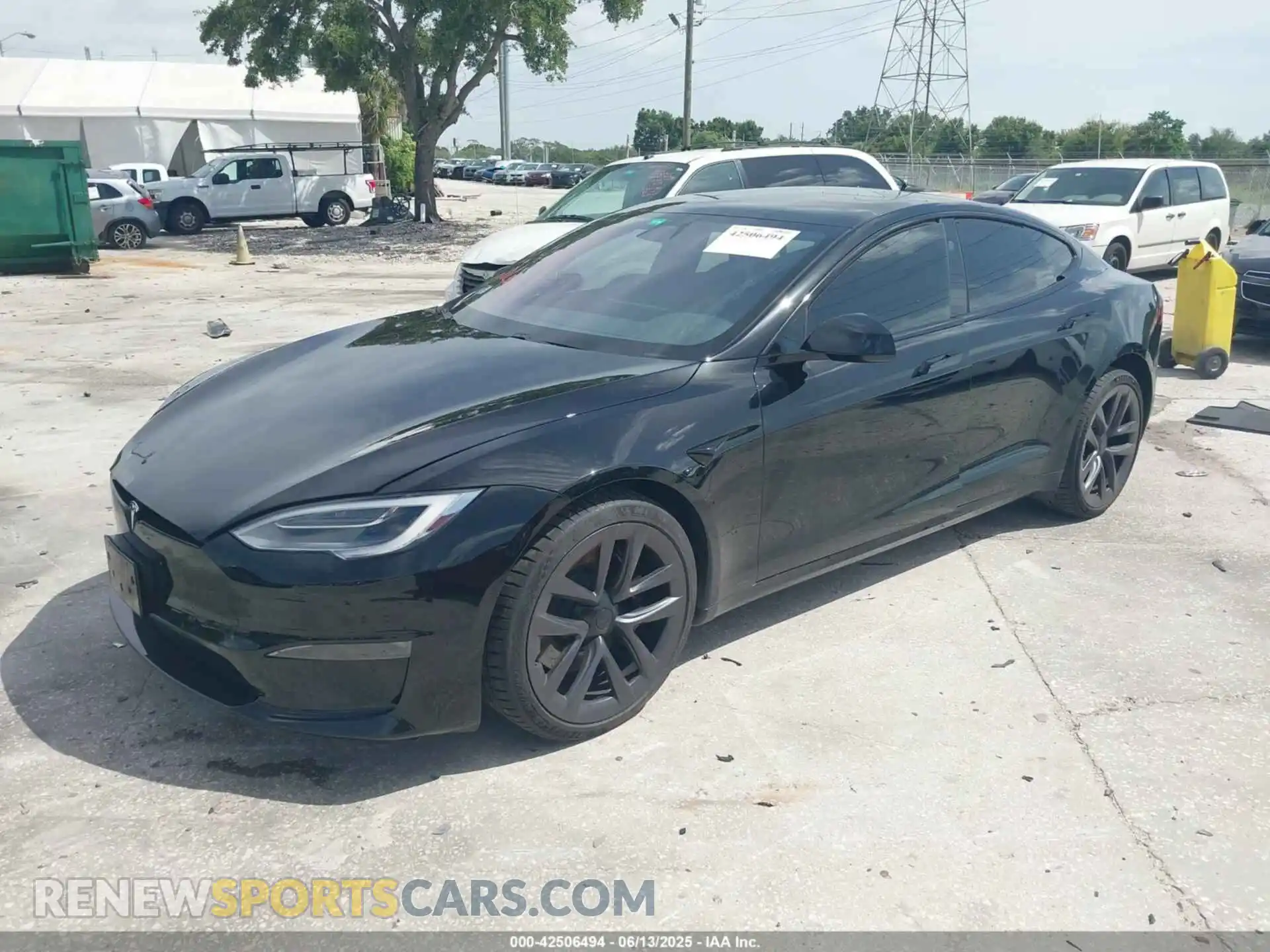 2 Photograph of a damaged car 5YJSA1E69MF454571 TESLA MODEL S 2021