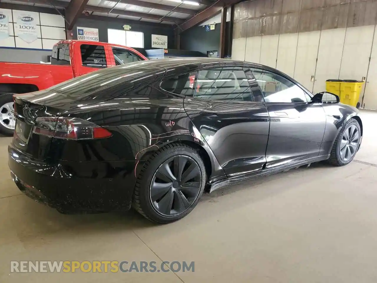 3 Photograph of a damaged car 5YJSA1E50NF470604 TESLA MODEL S 2022