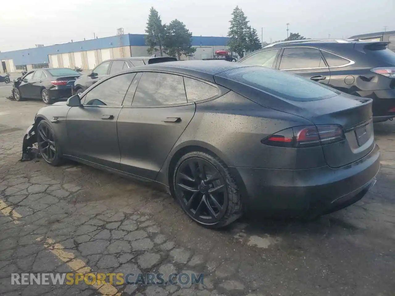 2 Photograph of a damaged car 5YJSA1E50NF483336 TESLA MODEL S 2022