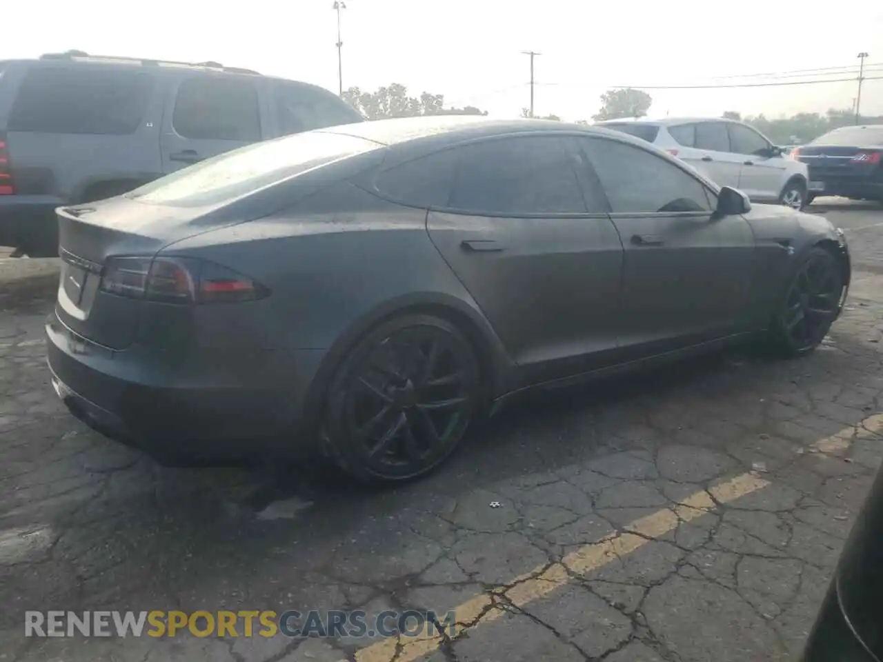 3 Photograph of a damaged car 5YJSA1E50NF483336 TESLA MODEL S 2022