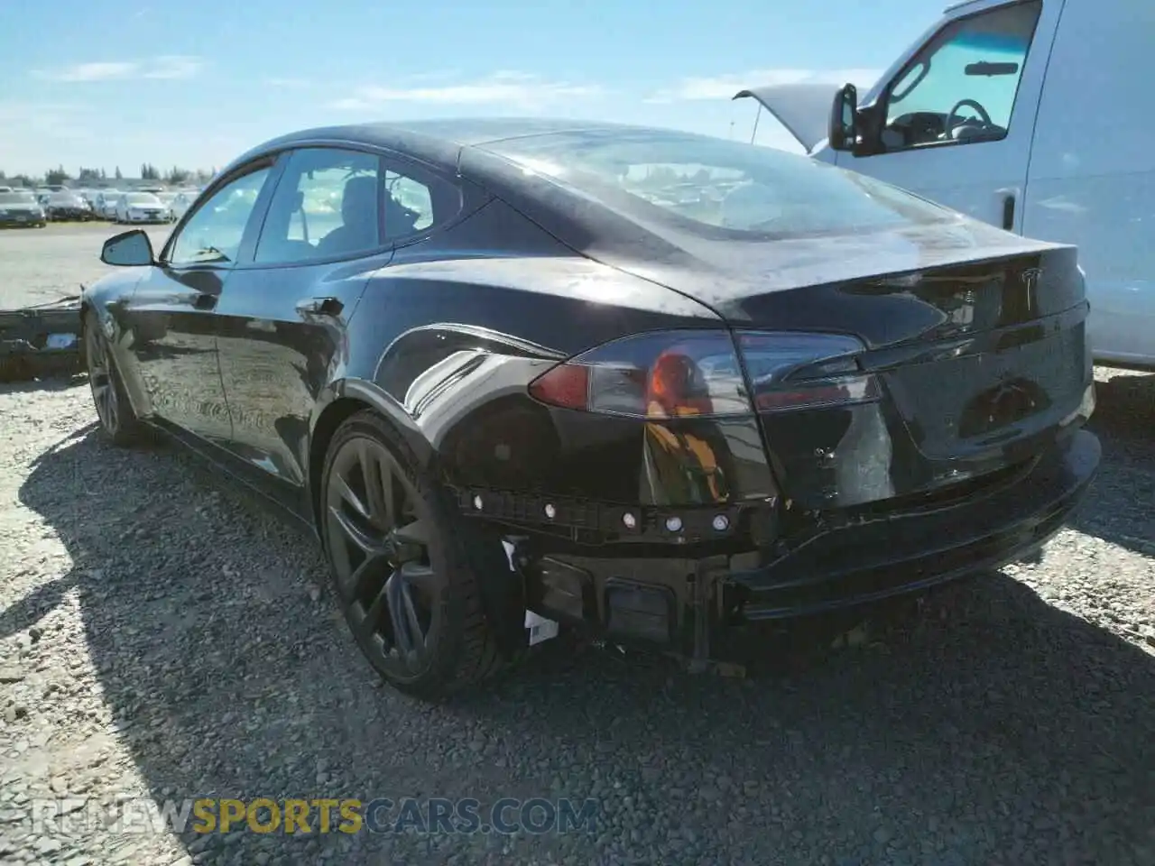 3 Photograph of a damaged car 5YJSA1E51NF465105 TESLA MODEL S 2022