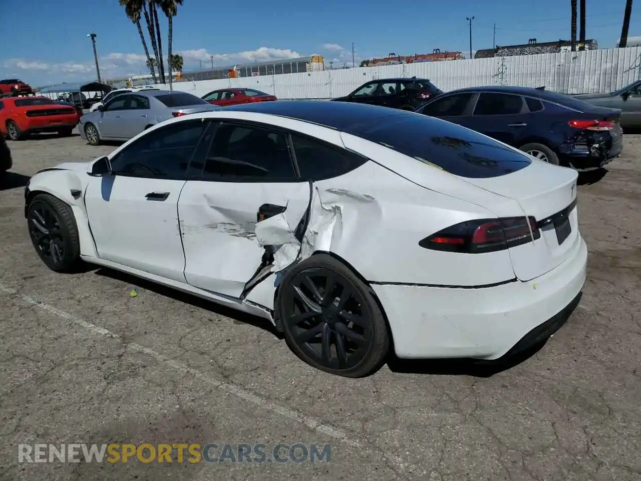 2 Photograph of a damaged car 5YJSA1E51NF475990 TESLA MODEL S 2022