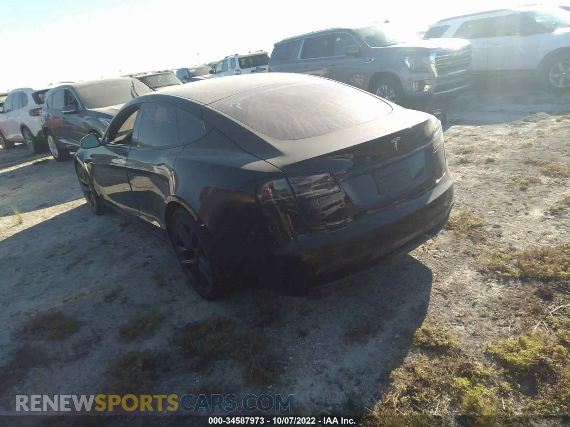 3 Photograph of a damaged car 5YJSA1E51NF486200 TESLA MODEL S 2022