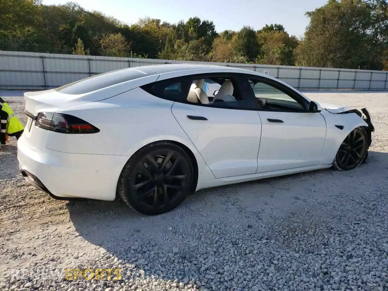3 Photograph of a damaged car 5YJSA1E53NF478681 TESLA MODEL S 2022
