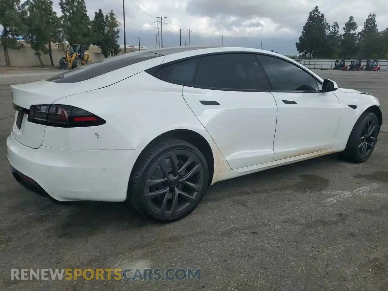 3 Photograph of a damaged car 5YJSA1E53NF492855 TESLA MODEL S 2022