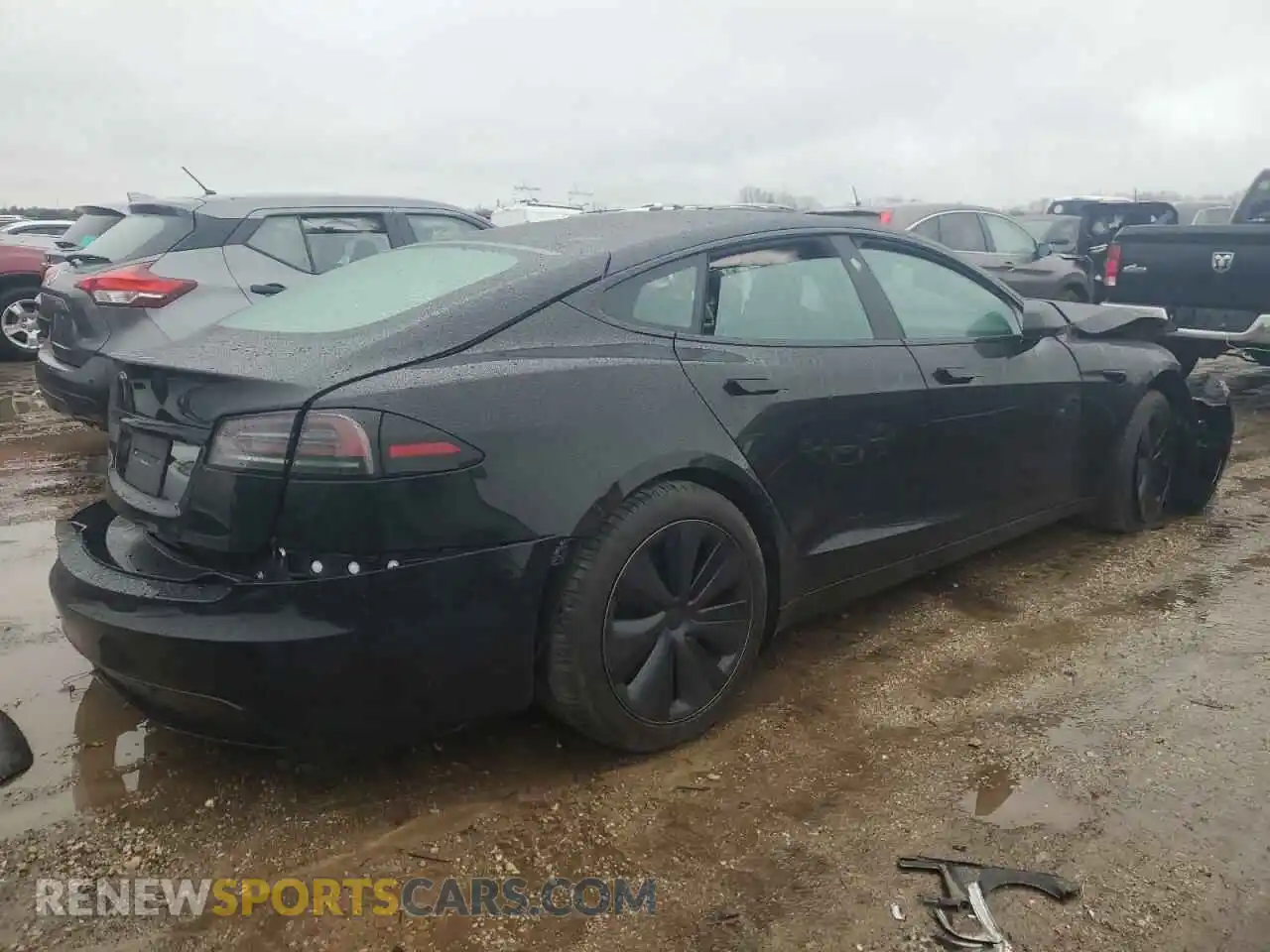 3 fotografías del automóvil dañado 5YJSA1E54NF488362 TESLA MODEL S 2022