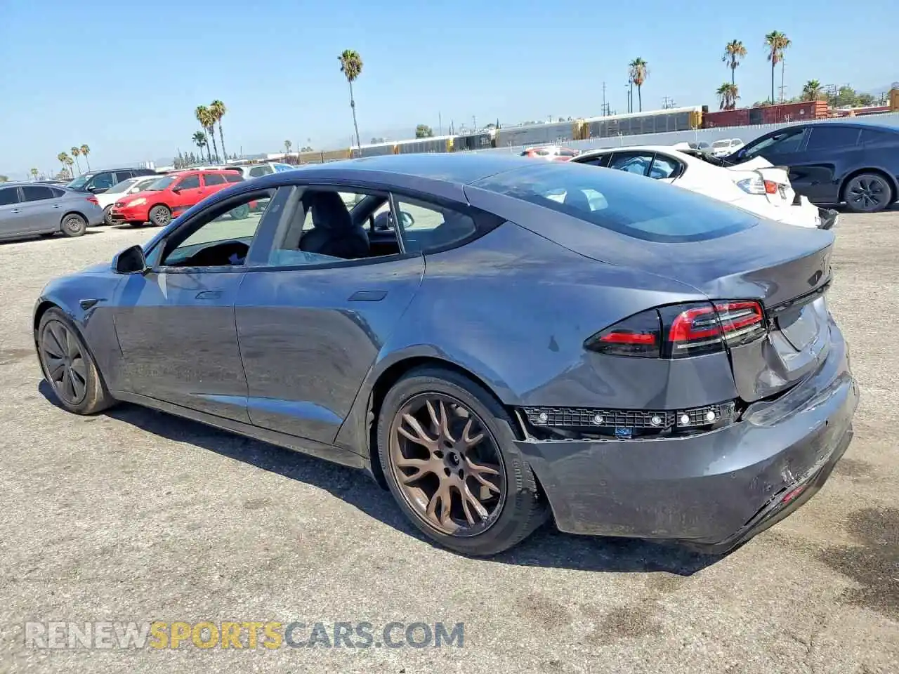 2 Photograph of a damaged car 5YJSA1E55NF491660 TESLA MODEL S 2022