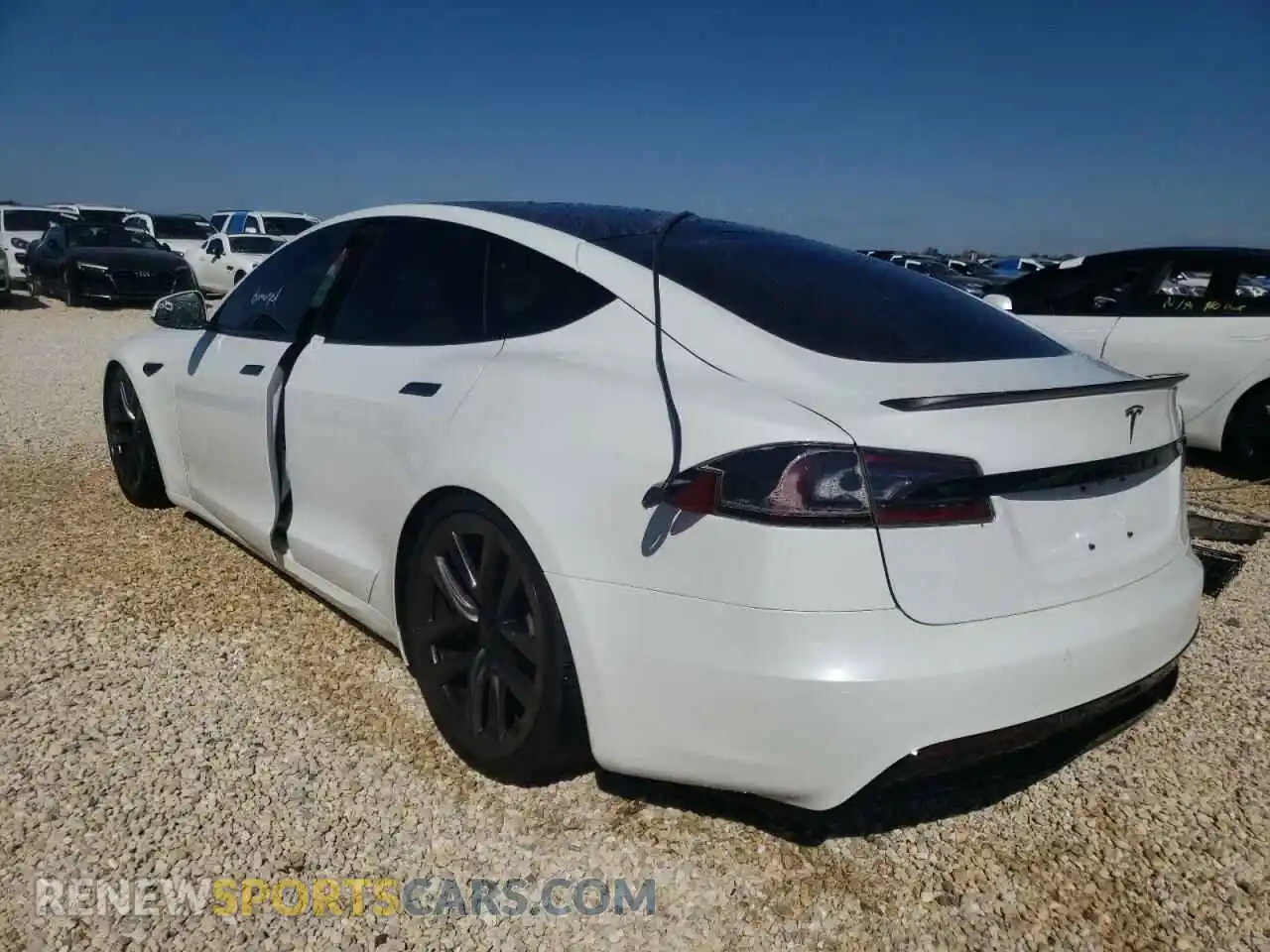 3 Photograph of a damaged car 5YJSA1E57NF461348 TESLA MODEL S 2022