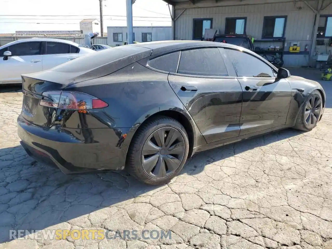 3 Photograph of a damaged car 5YJSA1E57NF464542 TESLA MODEL S 2022