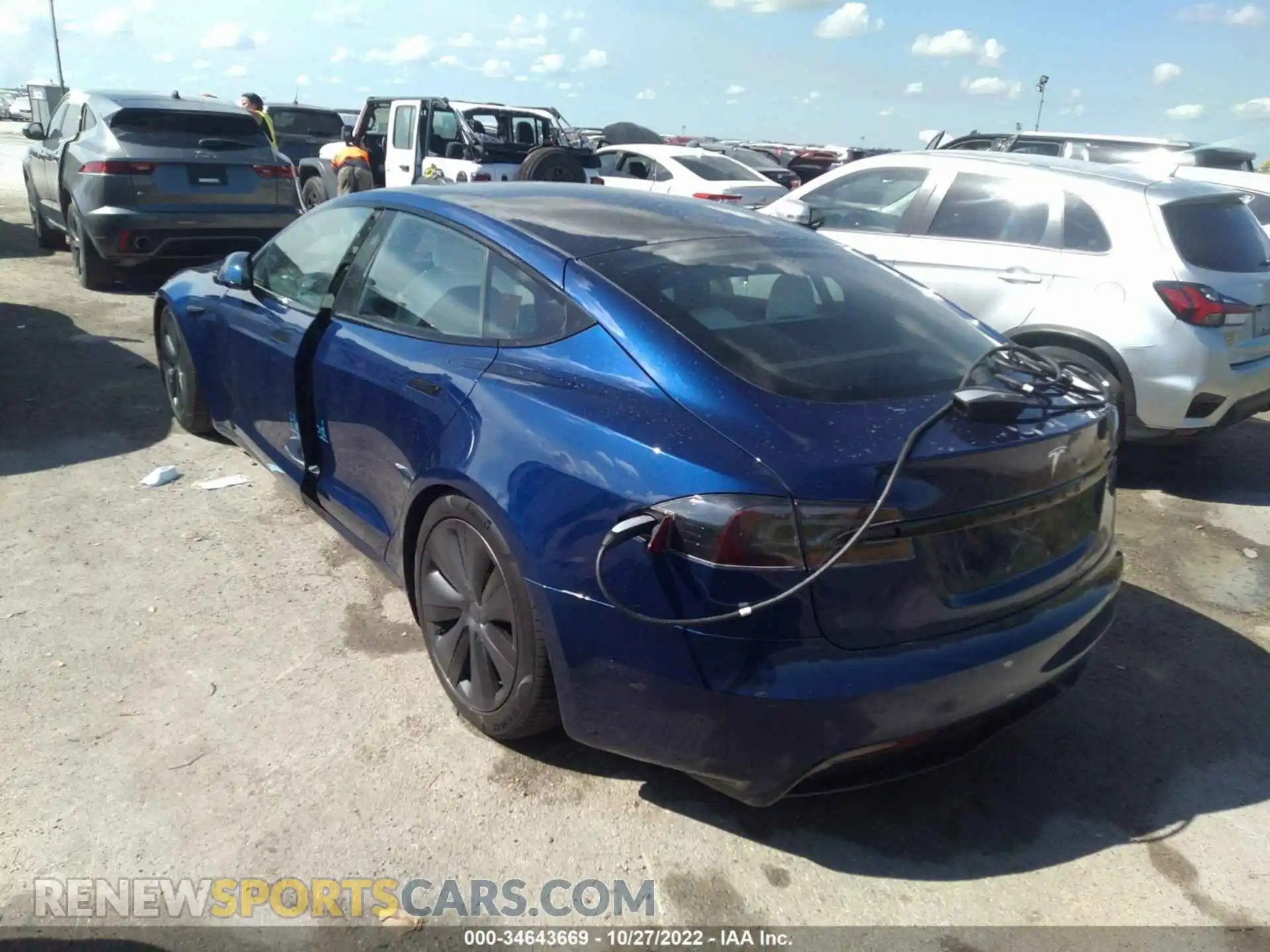 3 Photograph of a damaged car 5YJSA1E57NF467571 TESLA MODEL S 2022