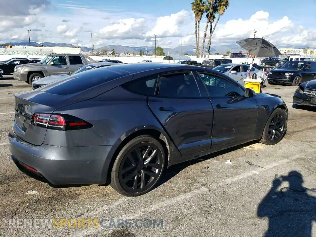 3 Photograph of a damaged car 5YJSA1E57NF479185 TESLA MODEL S 2022
